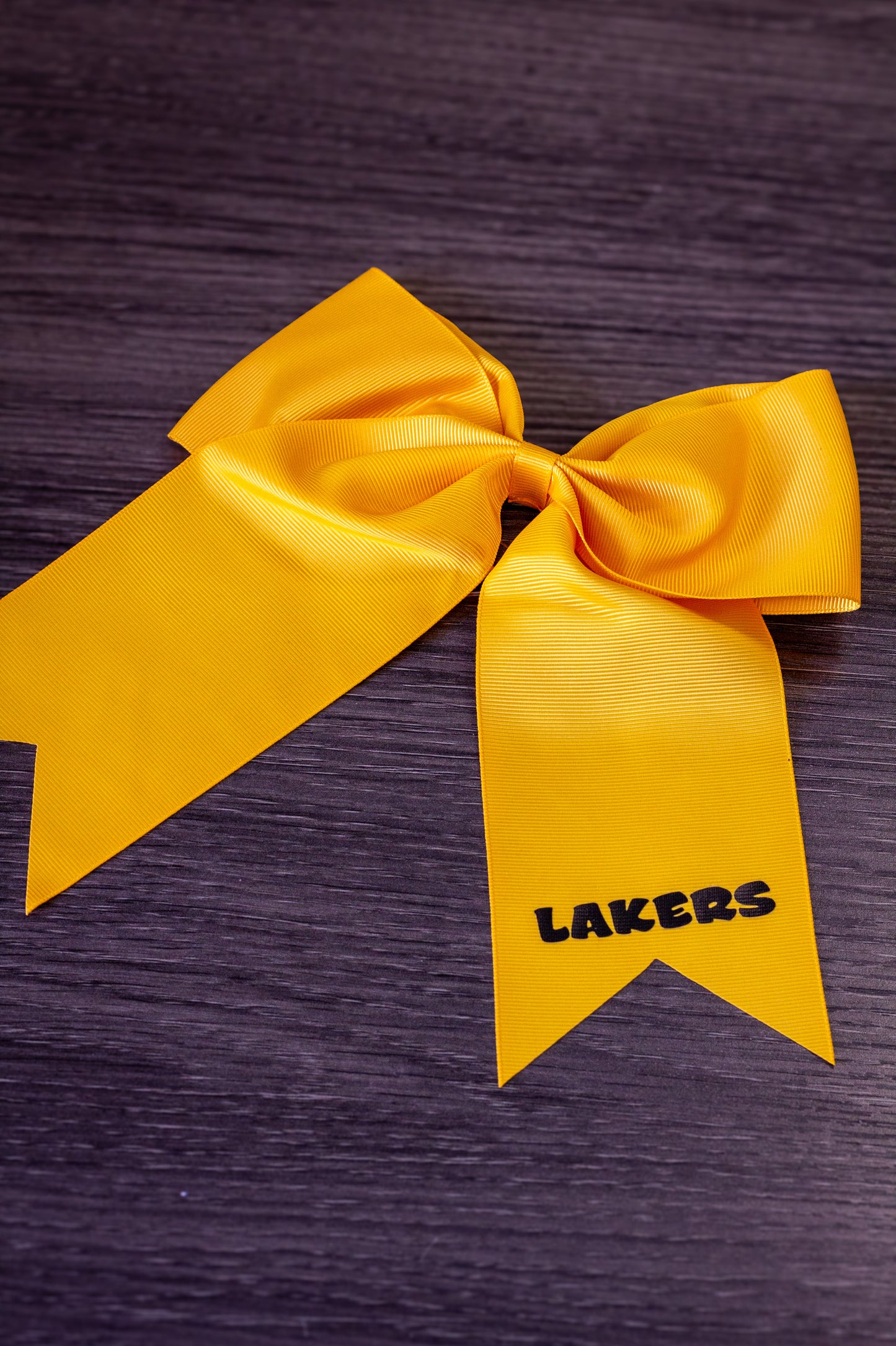 Lakers Bow